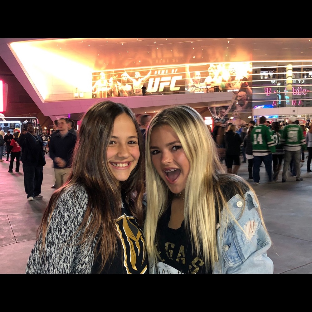 Meet your Posher, Mia